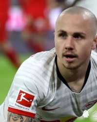  比勒菲尔德顽强防守抵御德甲强敌冲击  